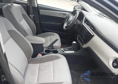 2017 Toyota Corolla Le z USA, uszkodzony, nr VIN 2T1BURHE6HC962810